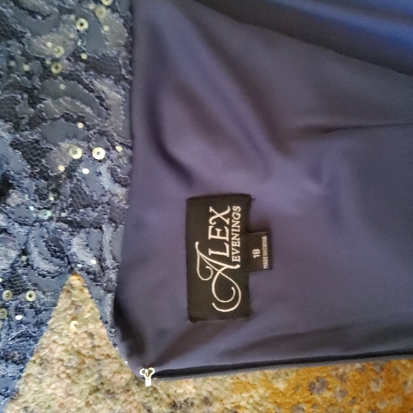 Alex Evenings Women's Long Dress with Sequins - Picture 5 of 5